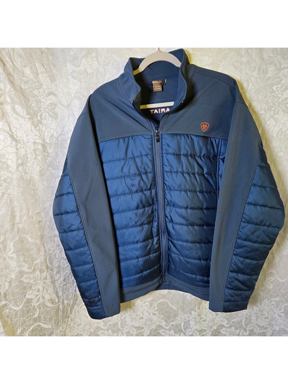 Ariat Men's XL Hybrid Quilted Softshell Jacket Navy Gray Full Zip